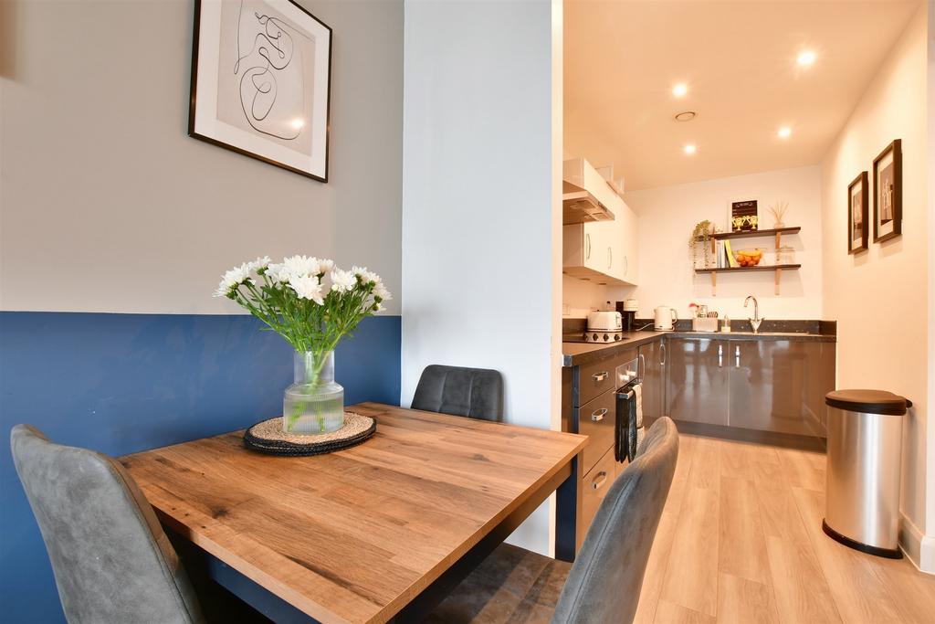 Lounge/ Diner