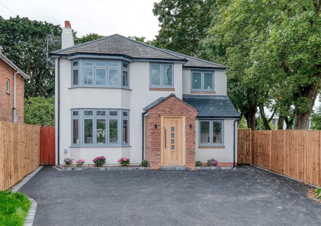 Stoke Road, Aston Fields, Bromsgrove, B60 3EB 4 bed detached house for