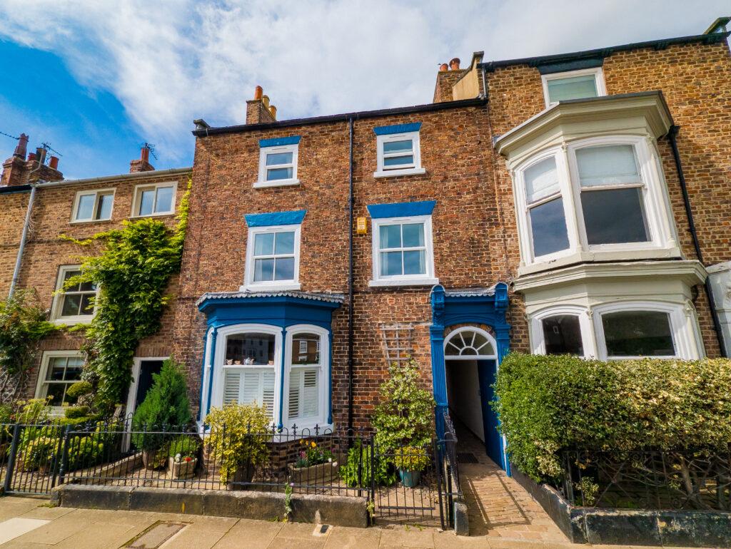 6 College Square, Stokesley 5 bed terraced house £650,000