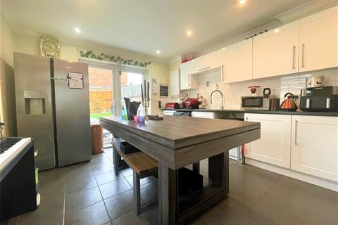 2 bedroom end of terrace house for sale, Felton Lea, Sidcup, Kent, DA14