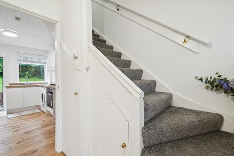 51 Carna Drive, Glasgow, G44 5BD