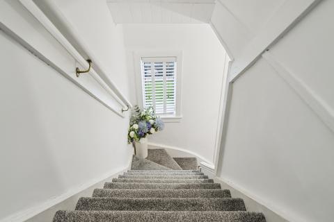 51 Carna Drive, Glasgow, G44 5BD