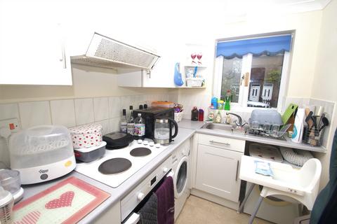 1 bedroom flat to rent, Albany Mews, Andover, SP10