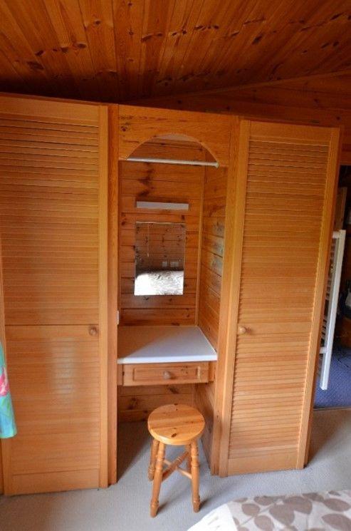 Walk-in wardrobe