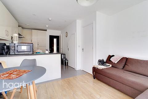 6 Chaplen Street, Trumpington, Cambridge, CB2 9AT