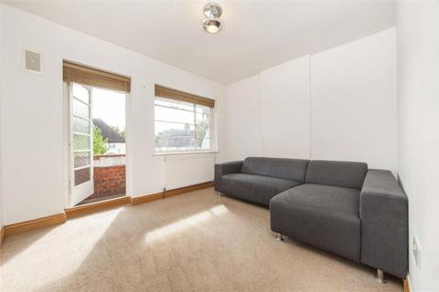 2 bedroom maisonette to rent, Ossulton Way,  East Finchley,  N2