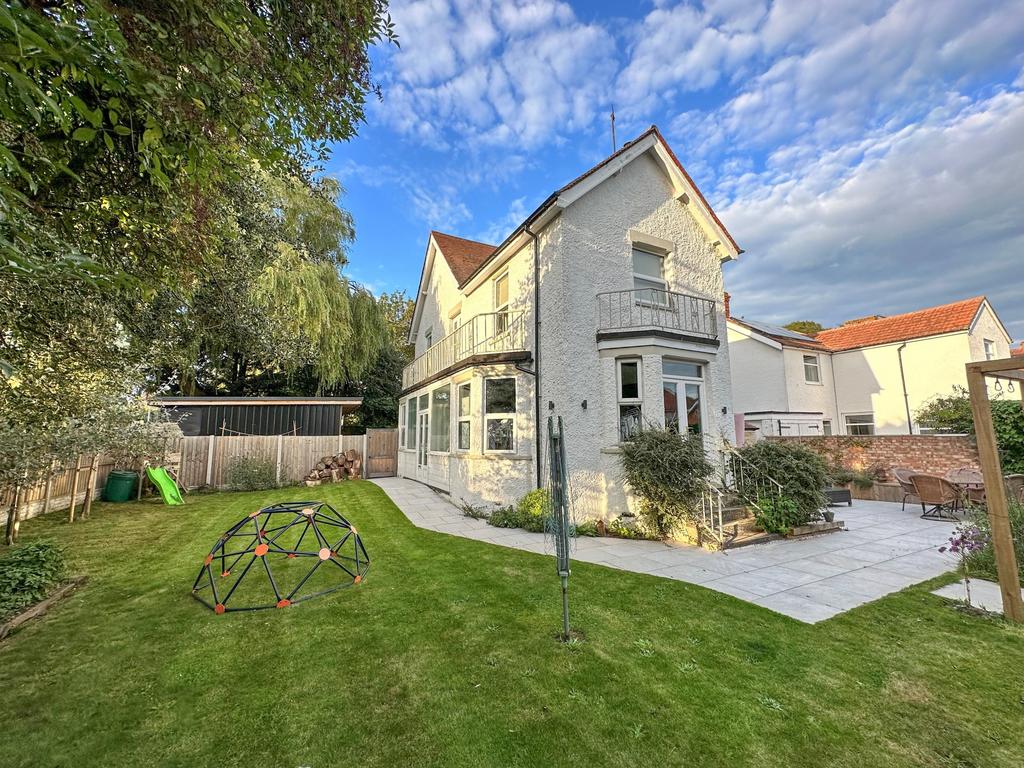 Roman Bank, Skegness, PE25 4 bed house for sale £325,000
