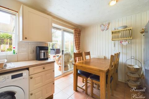 undefined, Waine Close, Buckingham