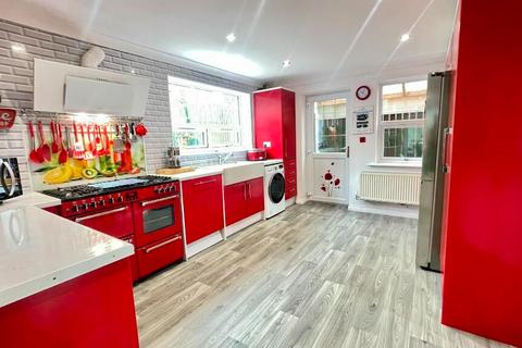 6 bedroom detached house for sale - Windermere Drive, Skelton-in-Cleveland, Saltburn-by-the-Sea, North Yorkshire, TS12 2WT