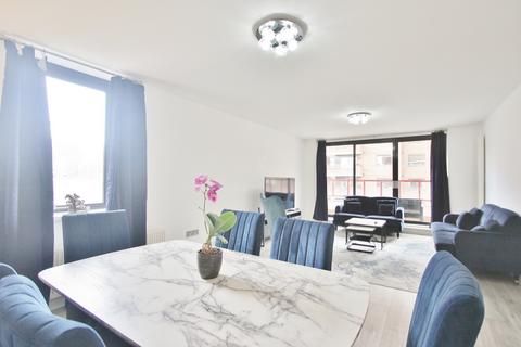 2 bedroom apartment for sale, Warwick House, Windsor Way, West Kensington, W14