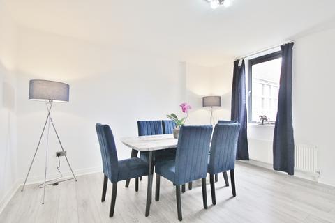 2 bedroom apartment for sale, Warwick House, Windsor Way, West Kensington, W14