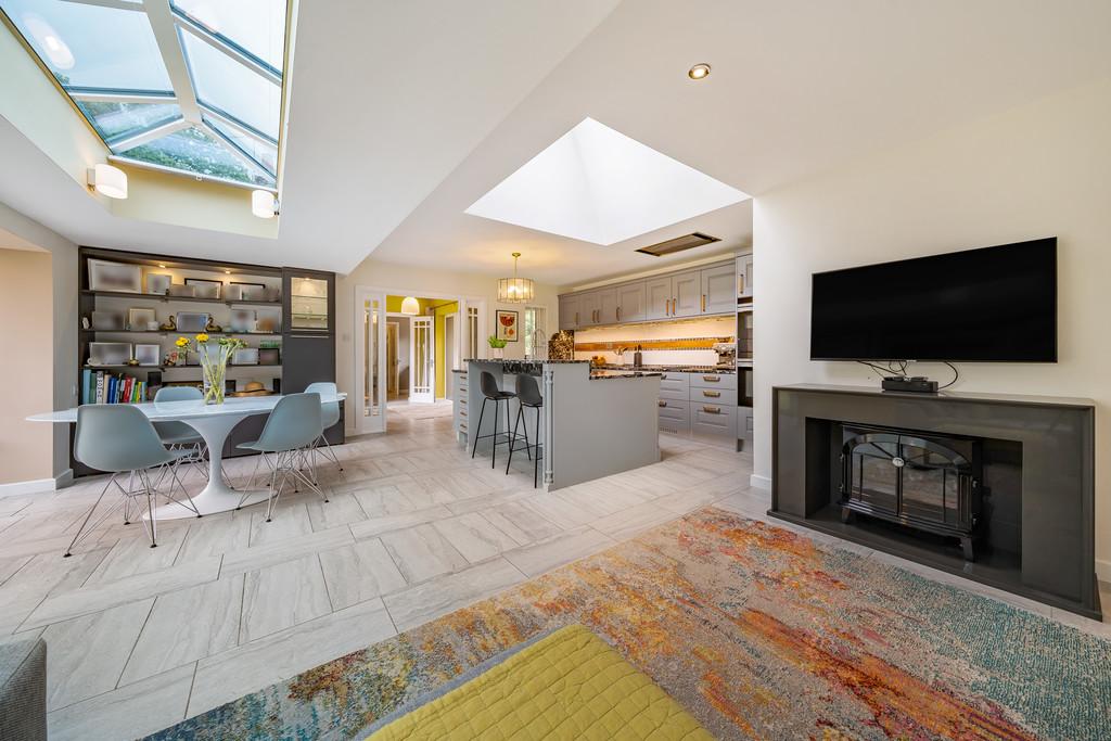 Lodge Place, Thorpe St Andrew, Norwich, NR7 3 bed detached bungalow for