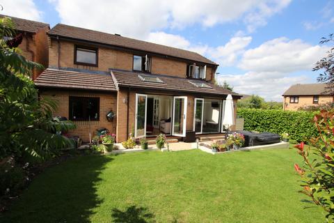 1 Clough Head, Penistone, Sheffield, S36 6UA