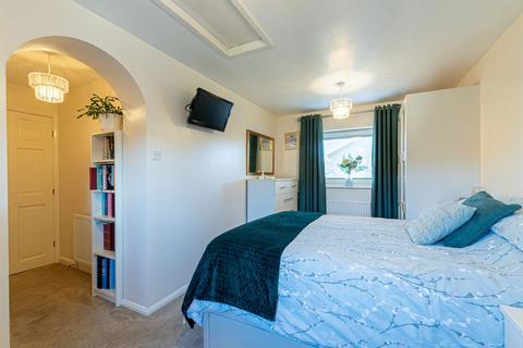 1 Clough Head, Penistone, Sheffield, S36 6UA