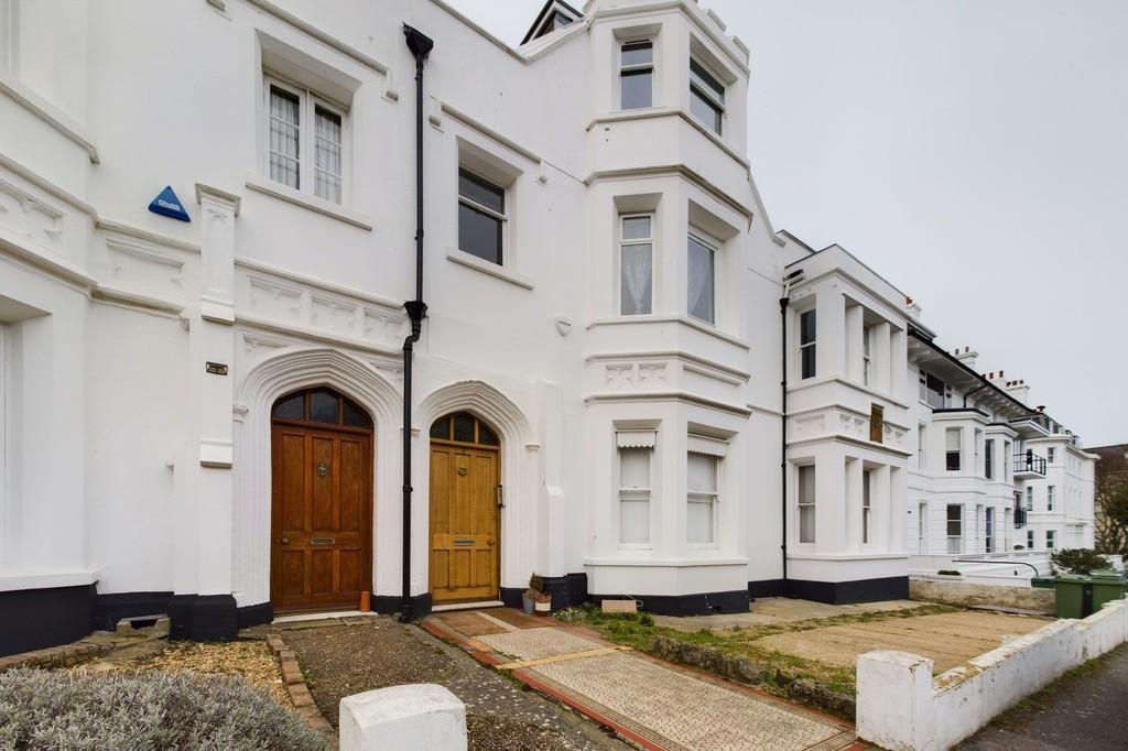 Albion Villas, Folkestone 2 bed apartment to rent £1,250 pcm (£288 pw)