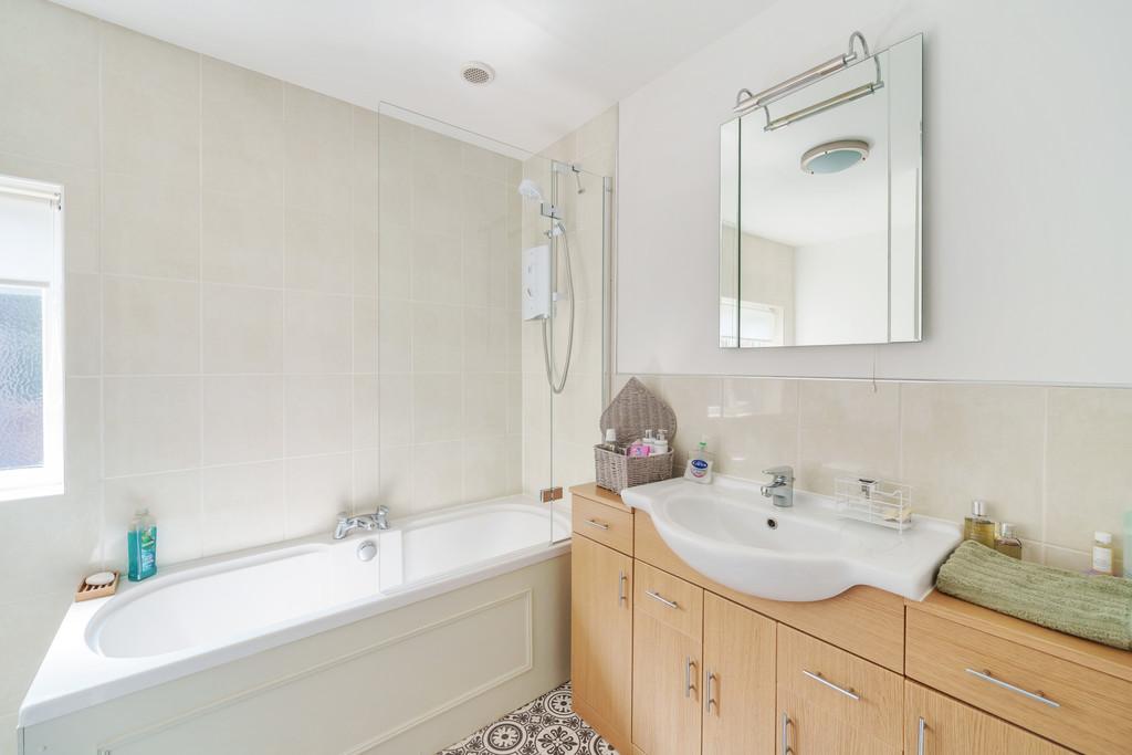 Brent Cottage Bathroom