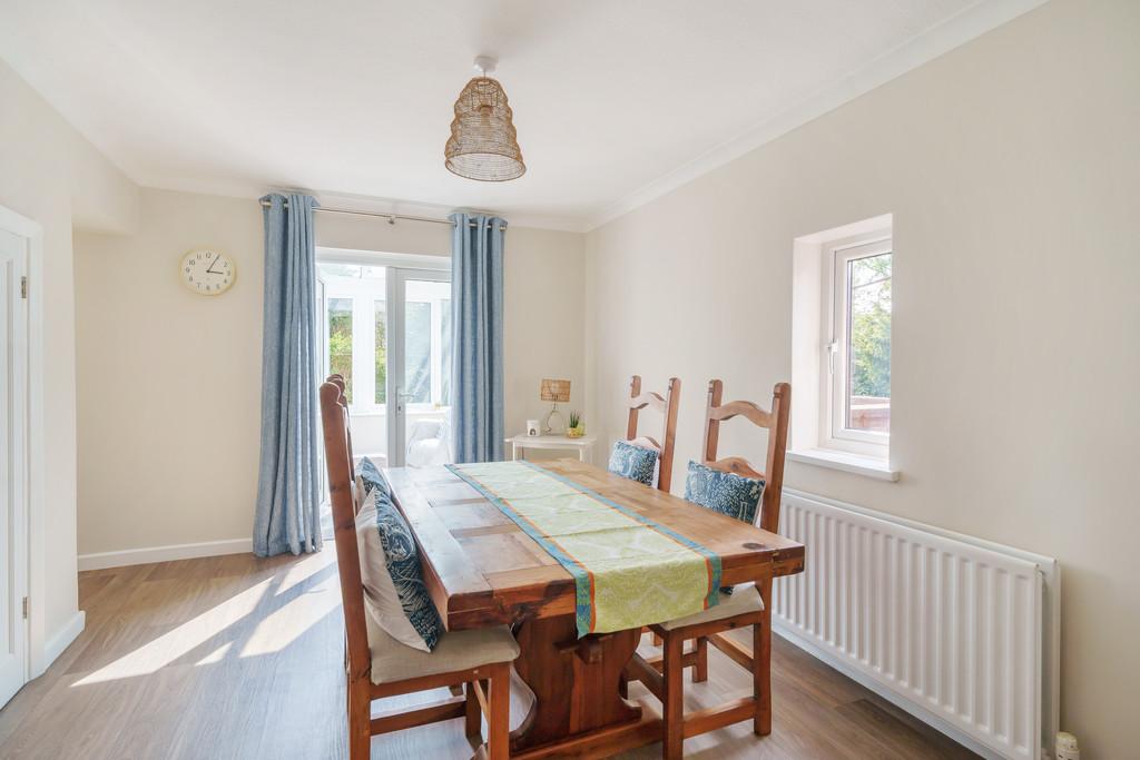 Brent Cottage Dining Room