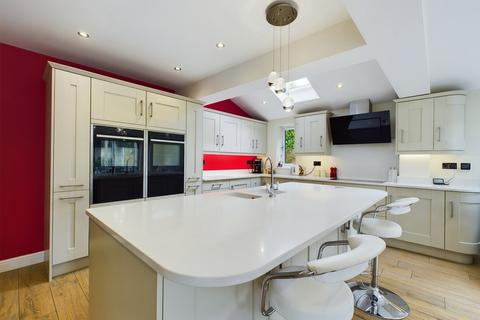 Sunningdale Alrewas Road, Kings Bromley, Burton-on-trent, DE13 7HP
