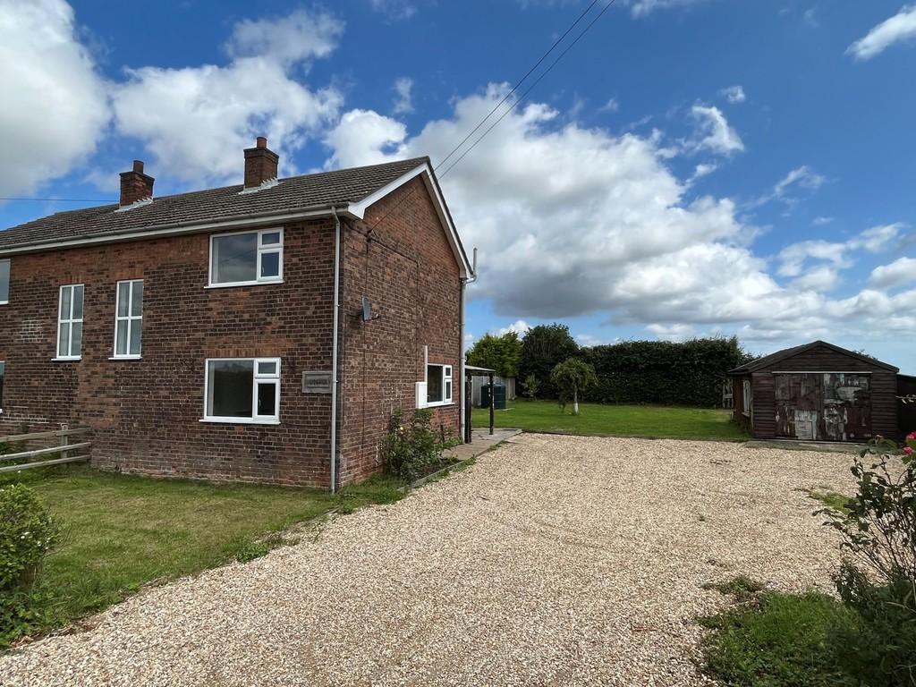 Common Lane, Old Leake 3 bed semidetached house for sale £172,500
