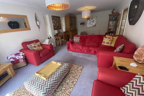 5 bedroom detached house for sale - Woodlands Avenue, Clydach, Swansea, City And County of Swansea.