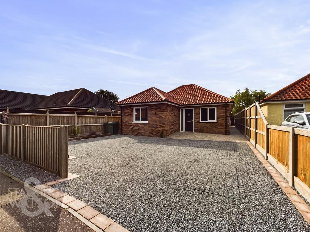 Loddon Road, Broome, Bungay 3 bed detached bungalow to rent £1,350