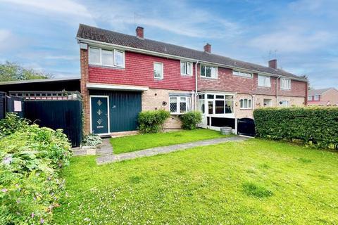 3 bedroom end of terrace house for sale - Greenfield Lane, Wolverhampton