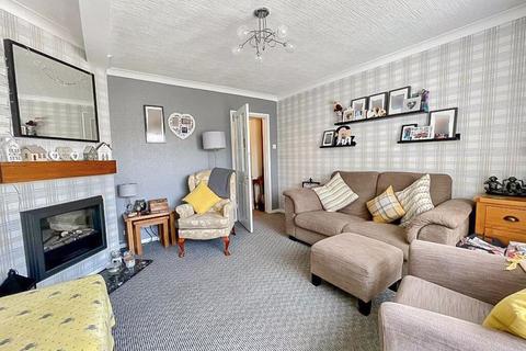 3 bedroom end of terrace house for sale - Greenfield Lane, Wolverhampton
