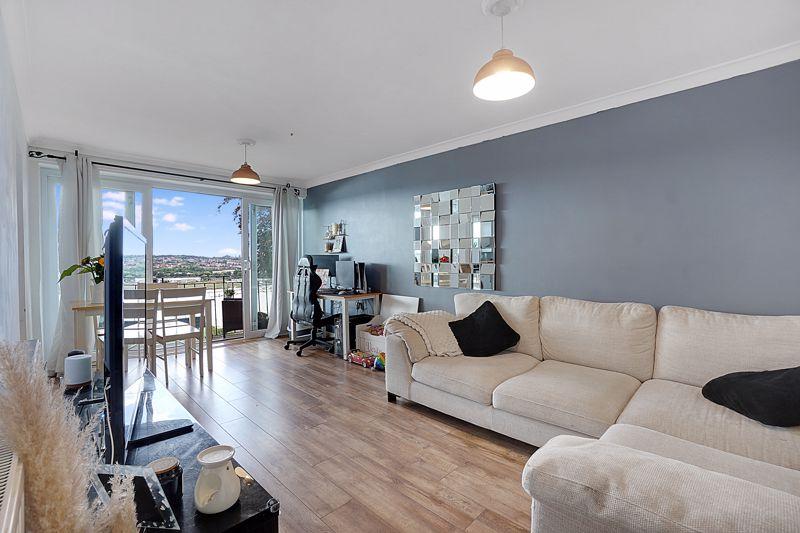 St. Margarets Street, Rochester 2 bed property £1,100 pcm (£254 pw)