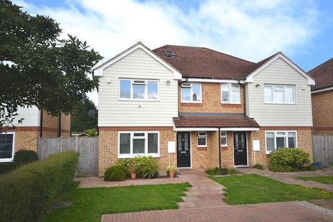 51 Upland Road, Thornwood, Epping, CM16 6NJ