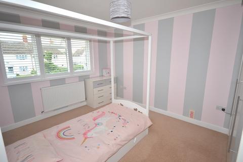 51 Upland Road, Thornwood, Epping, CM16 6NJ