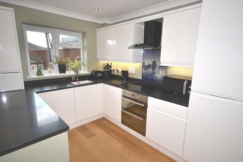51 Upland Road, Thornwood, Epping, CM16 6NJ