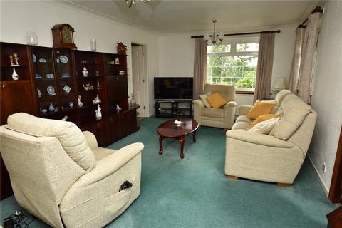 2 bedroom detached bungalow for sale - Storth Meadow Road, Glossop, Derbyshire, SK13