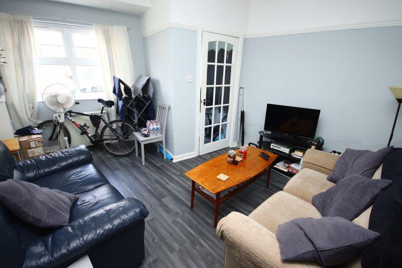Broad Street, Llandudno Junction 1 bed apartment for sale £85,000