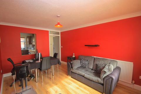 4 Howcroft Lane, Greenford, UB6 8XP
