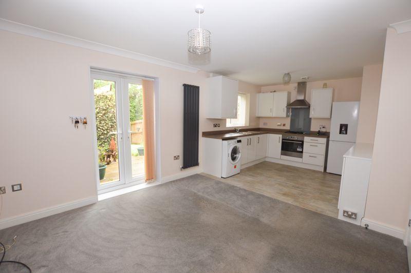 Lounge/Kitchen