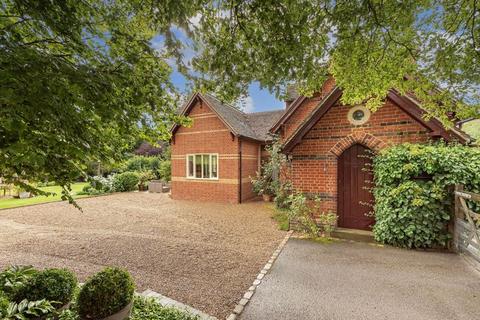 3 bedroom link detached house for sale, Ivinghoe Aston
