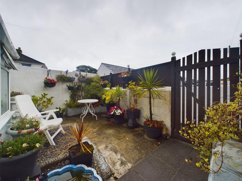 Courtyard garden