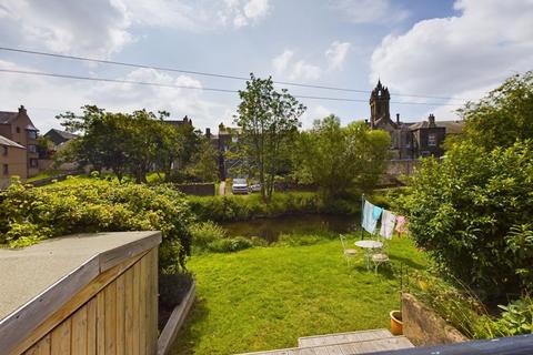 5 Biggiesknowe, Peebles, EH45 8HS