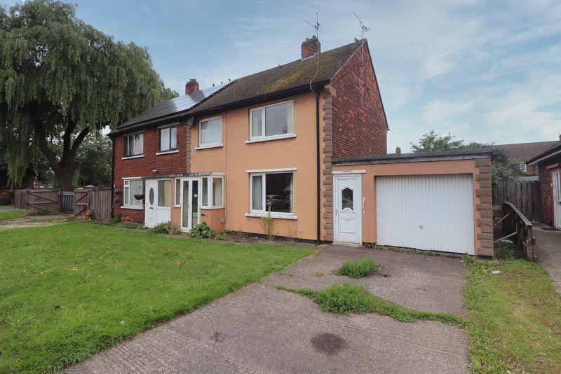 Almond Grove, Scunthorpe 3 bed semidetached house for sale £85,000