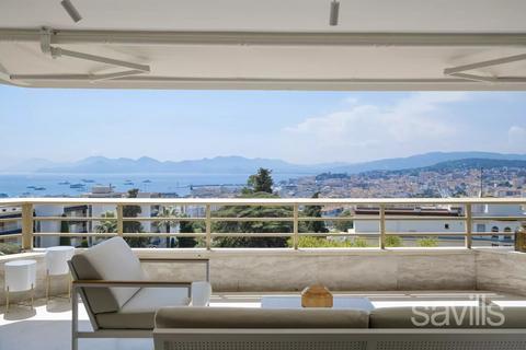 3 bedroom flat, Cannes, 06400, France