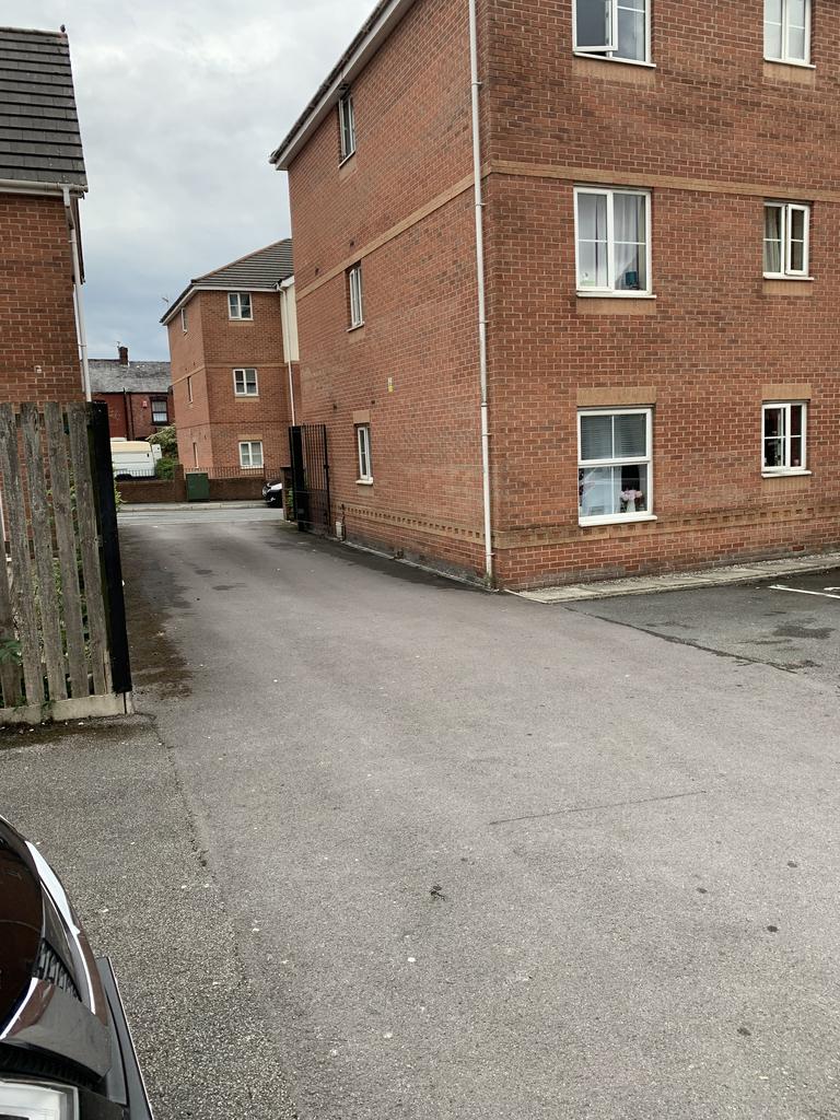Leegrange road, Manchester M9 2 bed flat for sale £119,500