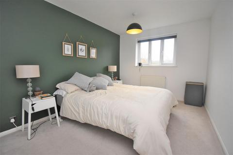 20 Woodfall Drive, Crayford, Dartford, DA1 4TP