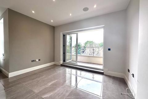 2 bedroom apartment to rent - Rowantree Road, Enfield