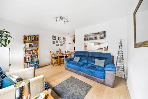 1 bedroom flat for sale, Keats Close, Bermondsey, SE1