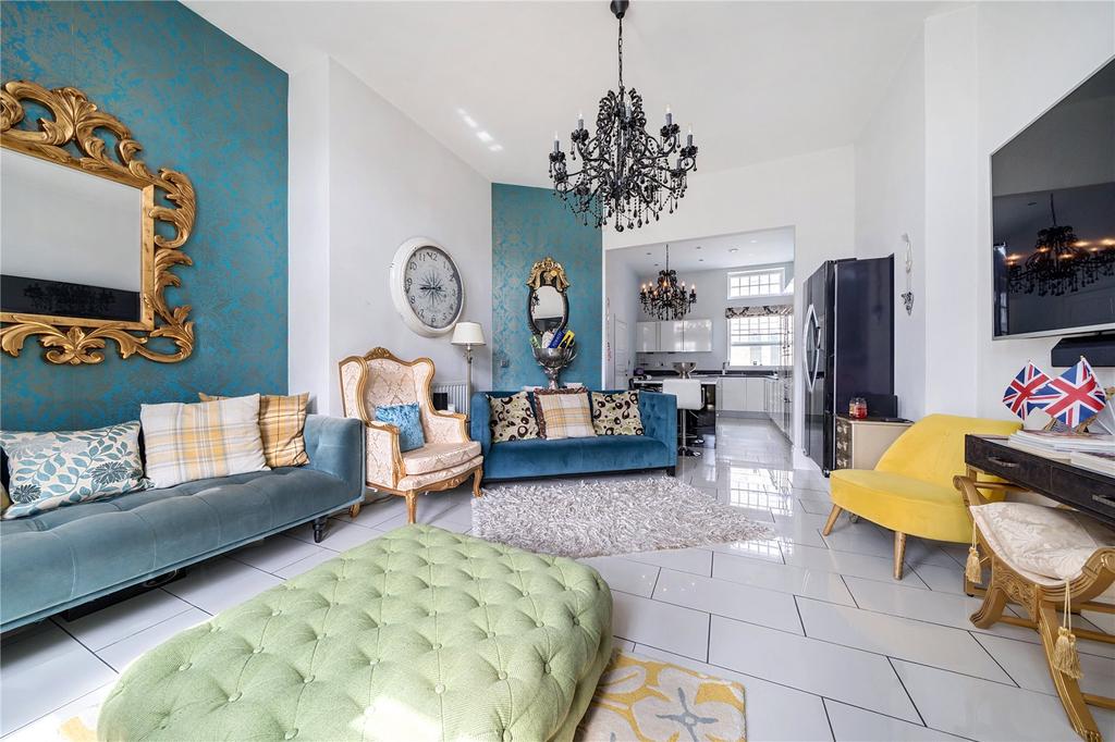 Lounge/Kitchen