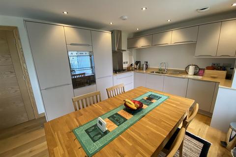 1, Sandhurst The Harbour, Burry Port, SA16 0ER