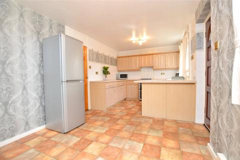 18 Britannia Close, Stanningley, Pudsey, LS28 6NS