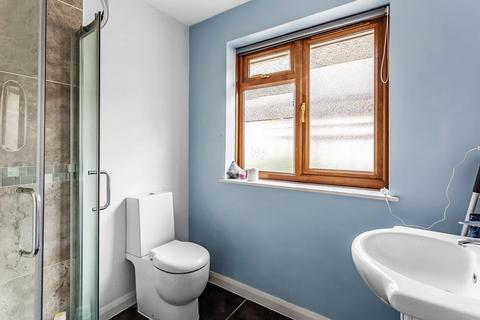 14 Daymerslea Ridge, Leatherhead, KT22 8TF
