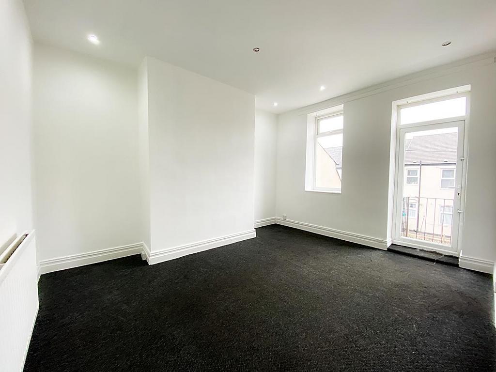 Laurel Street, Wallsend 2 bed apartment £60,000