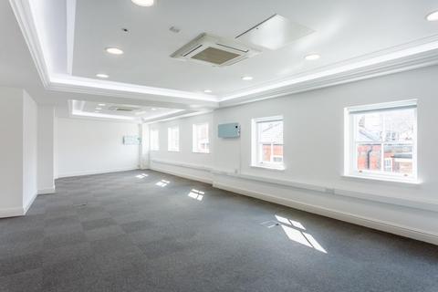 Office to rent - Suite 2B, 18 Back Swinegate, York